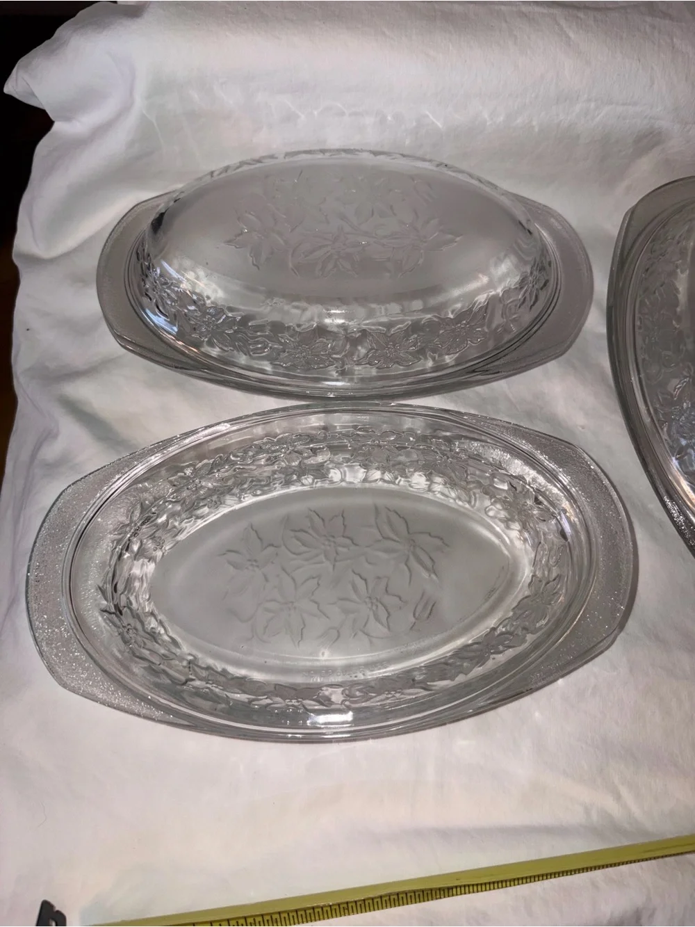 Like new disc Princess House Fantasia set of 4 Individual Casserole dishes